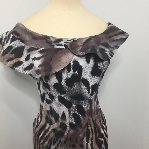 Chiara Boni Sheath - Picture 2 of 8